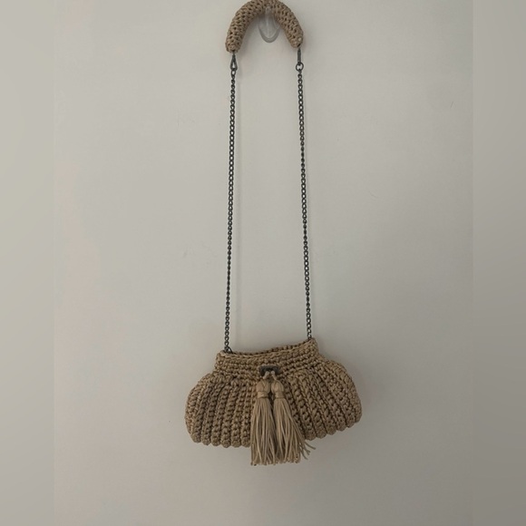 NWOT Catarina Mina Catina
•Handmade crochet clutch
•one of a kind
•poly cotton - Picture 2 of 6